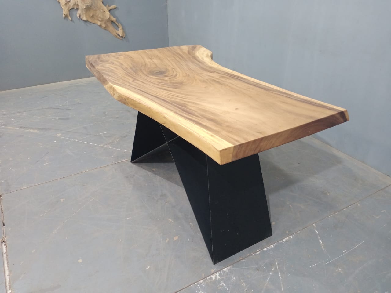 Live Edge Tables
