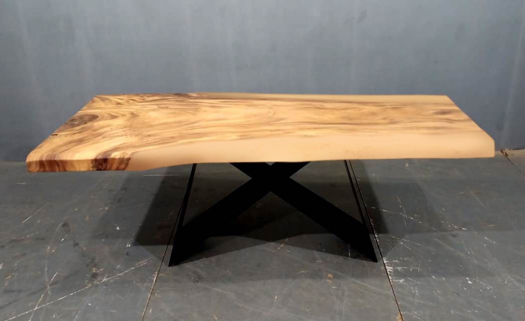 LIVE EDGE TABLES