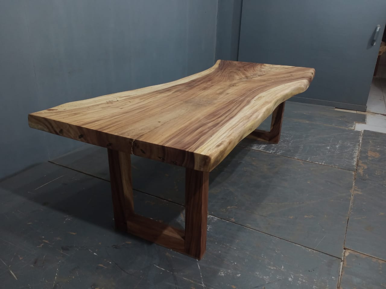 Live Edge Tables
