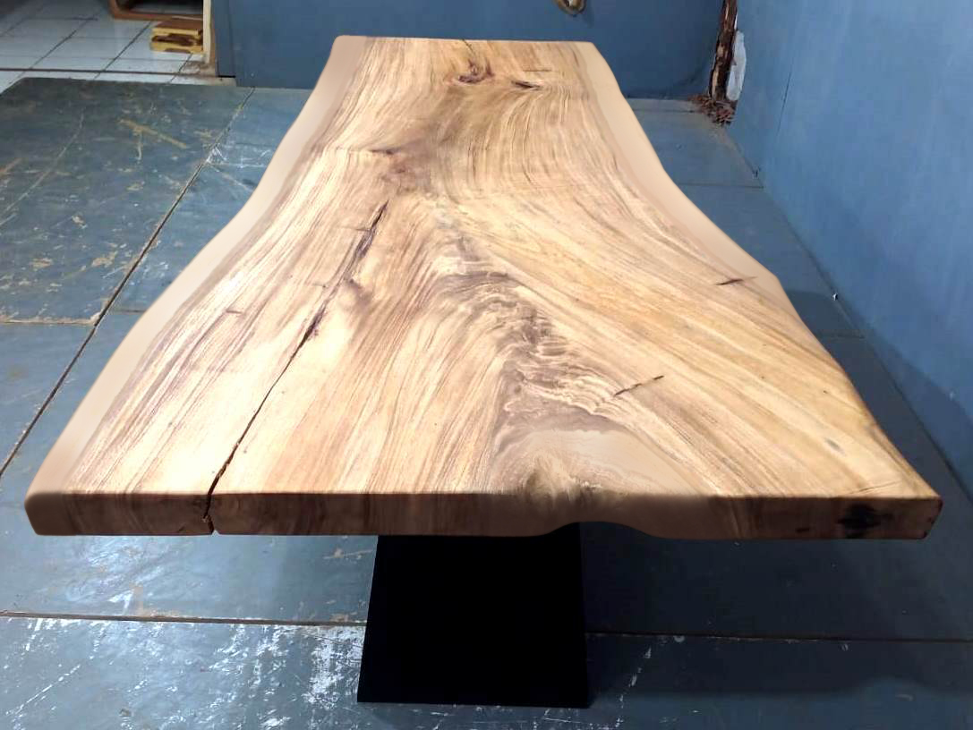 Live Edge Tables