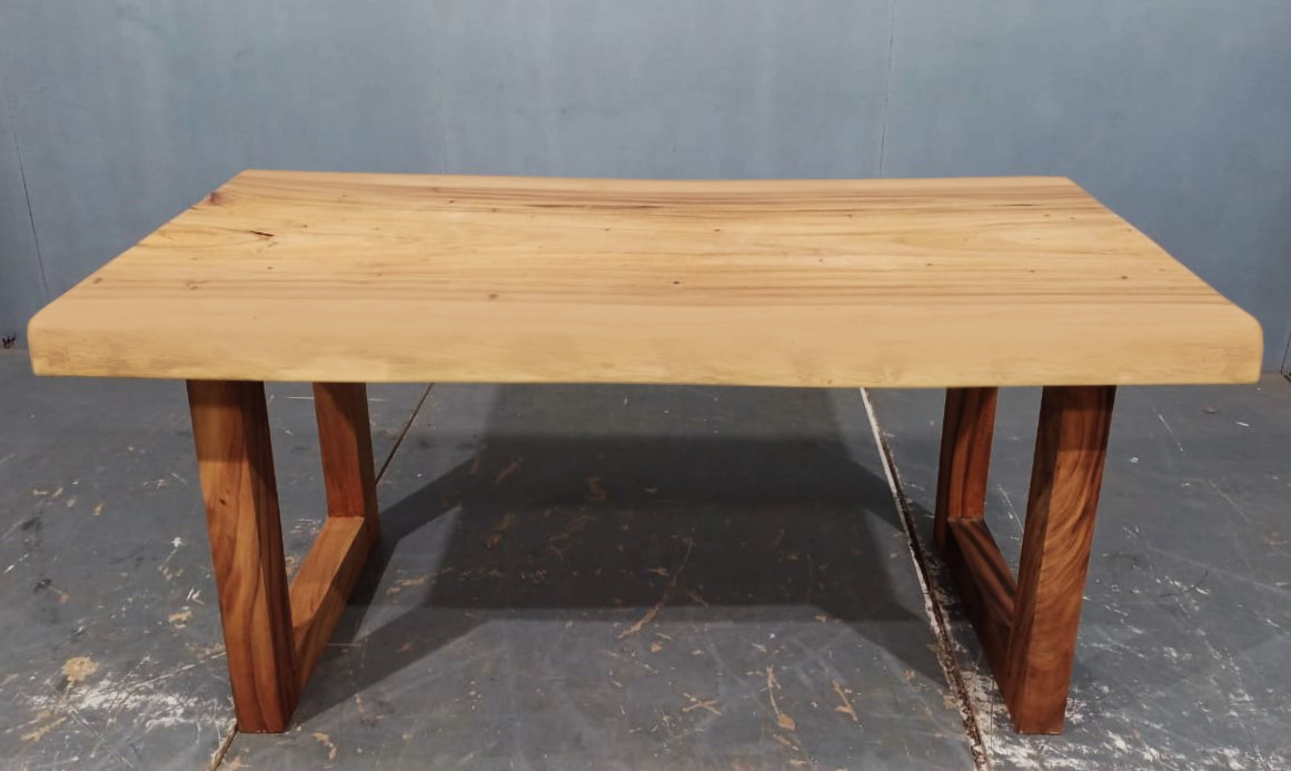 LIVE EDGE TABLES