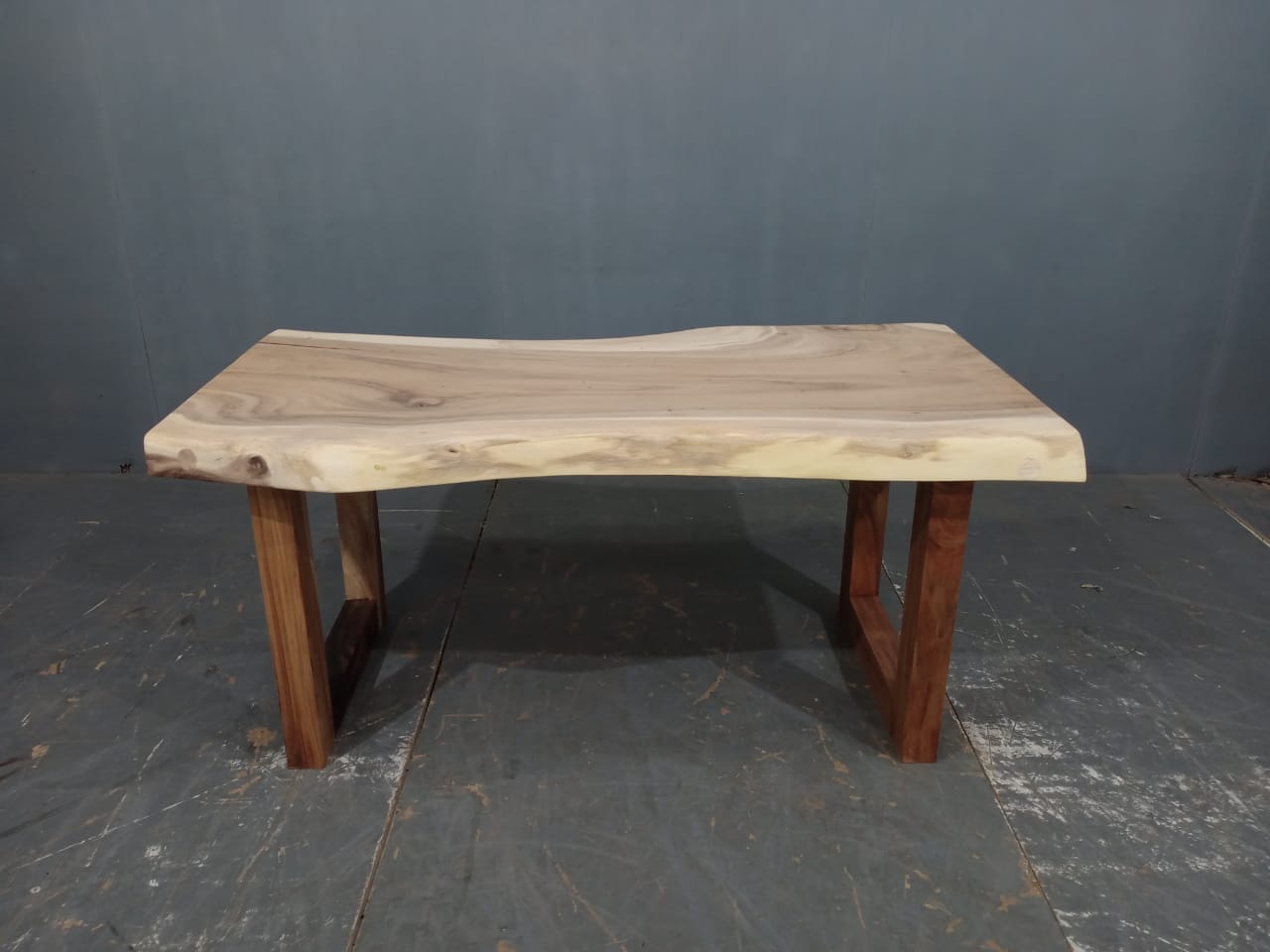 LIVE EDGE TABLES