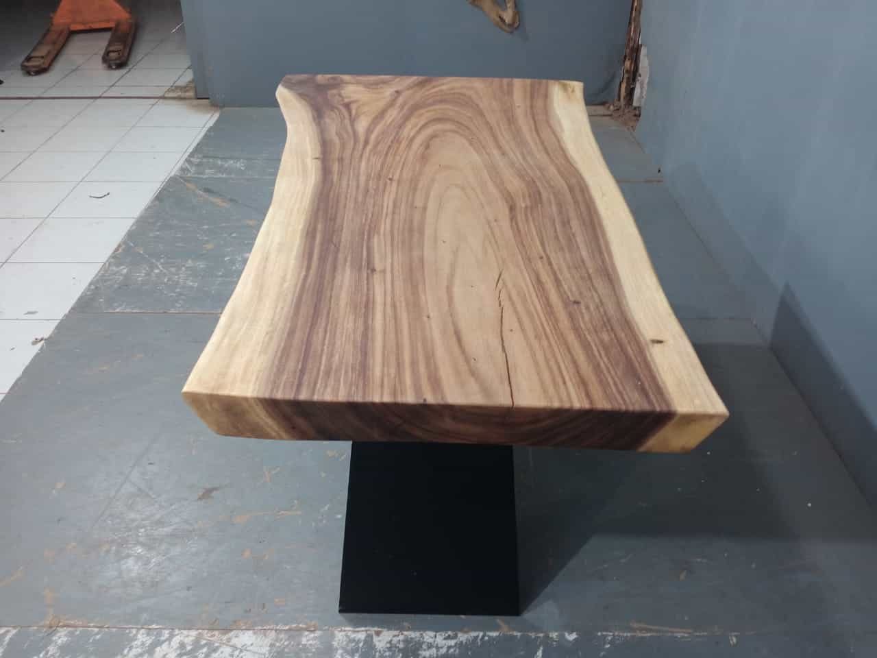 Live Edge Tables