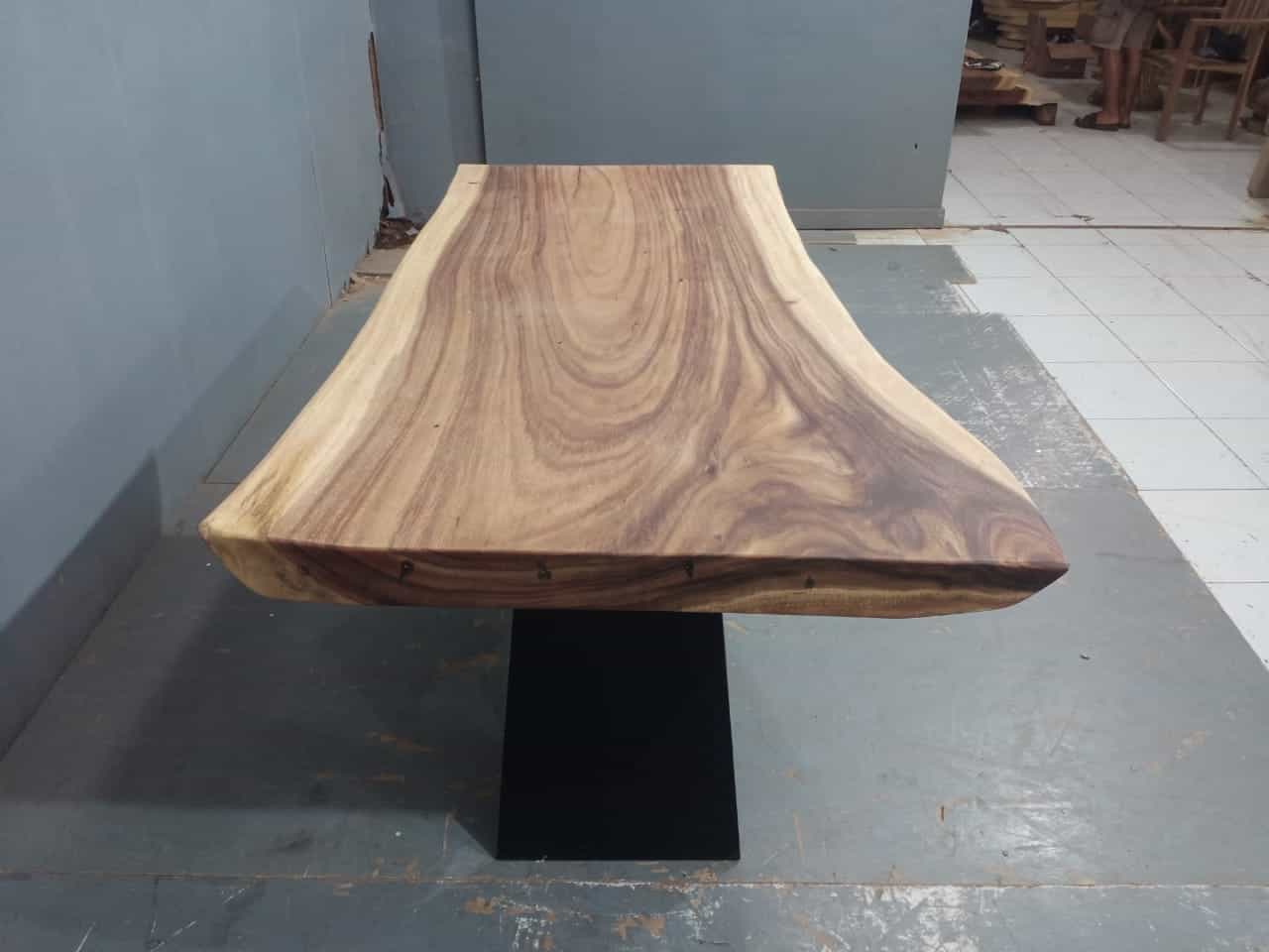 Live Edge Tables