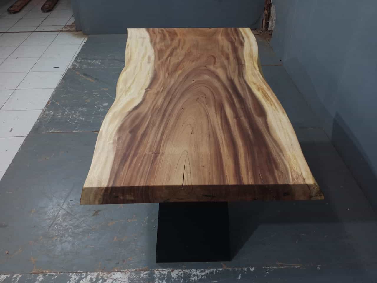 Live Edge Tables