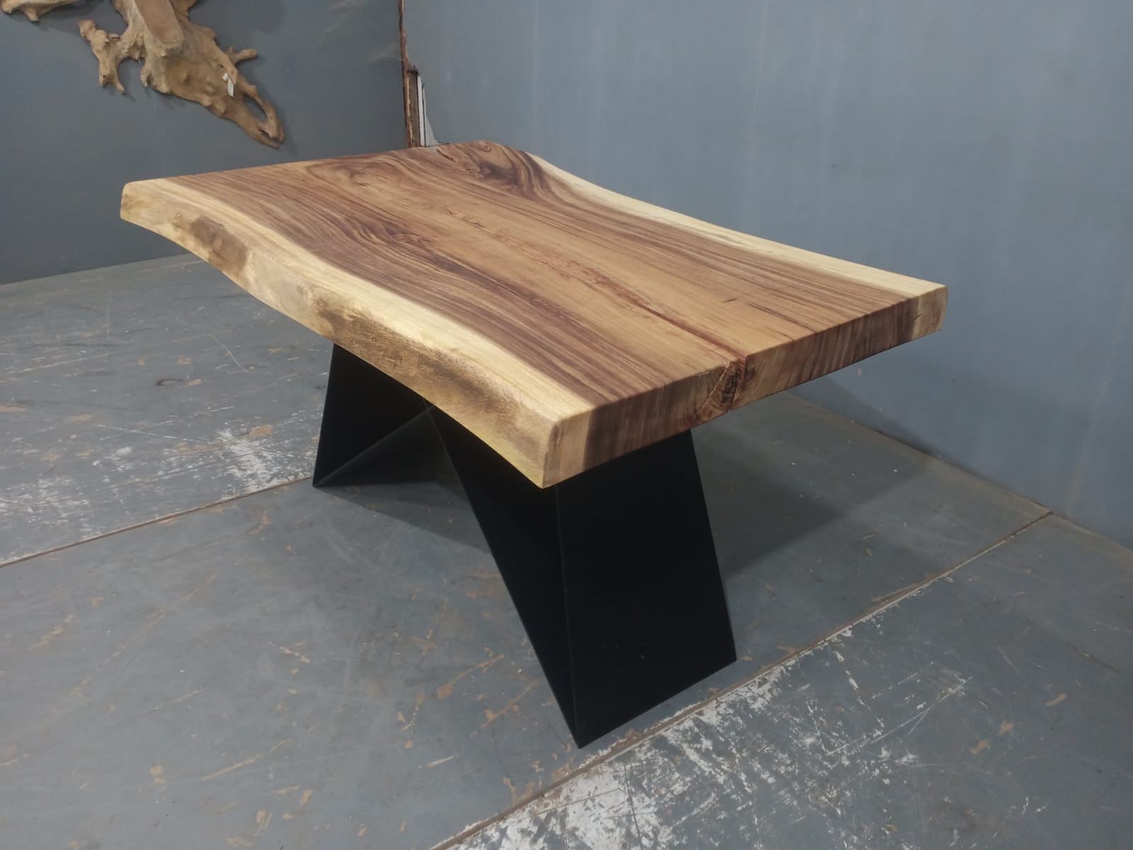 Live Edge Tables