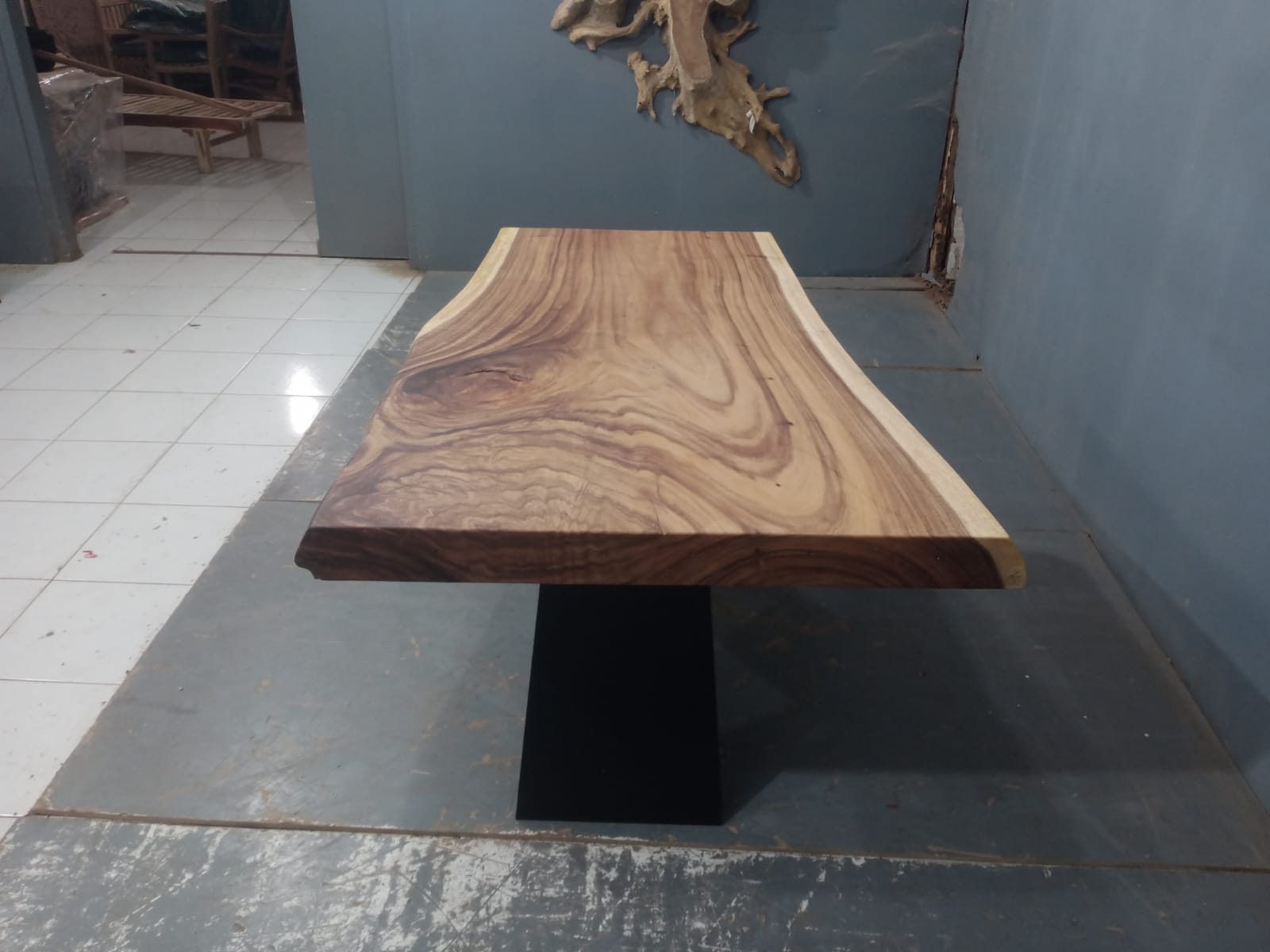 Live Edge Tables