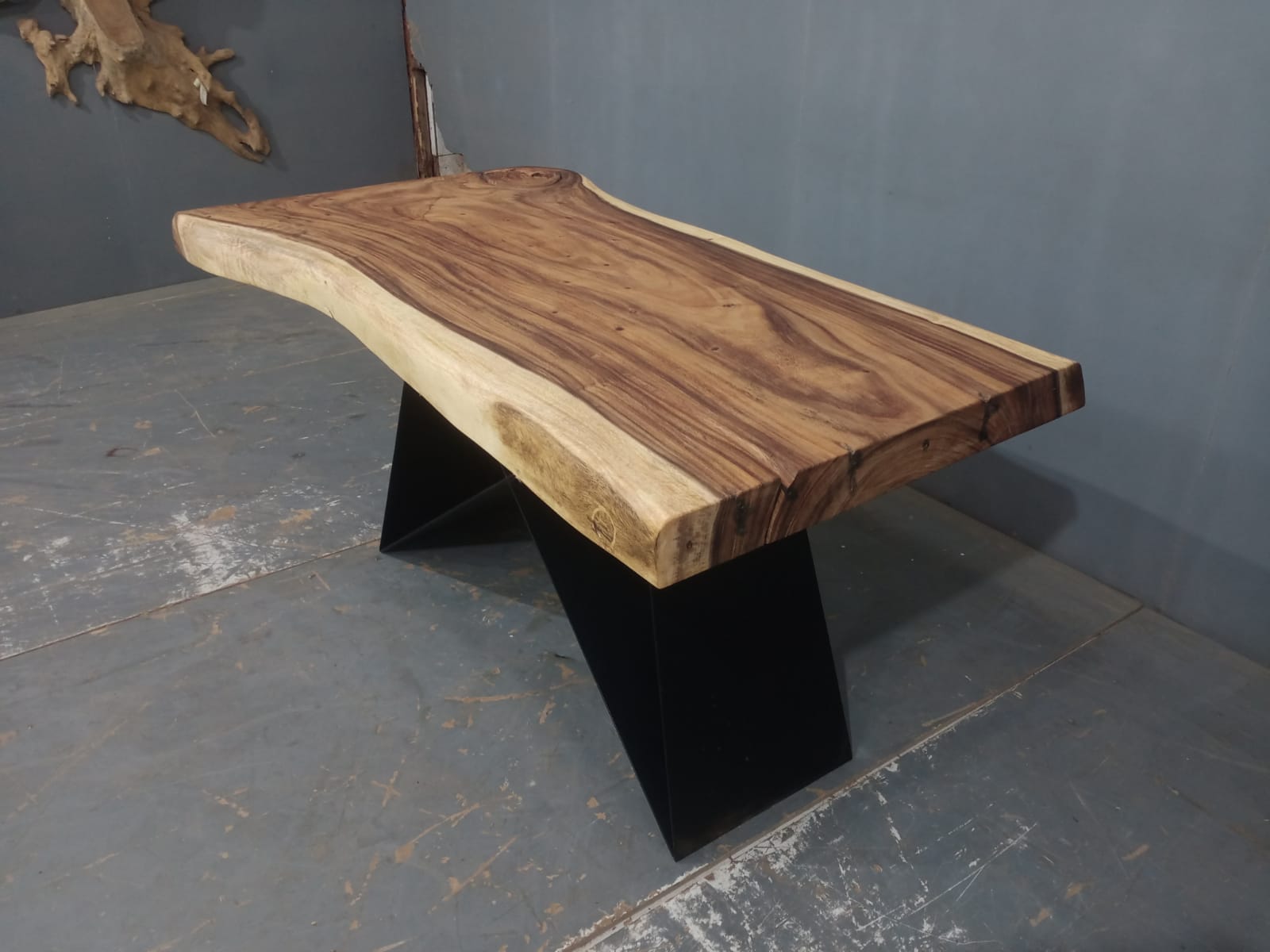 Live Edge Tables