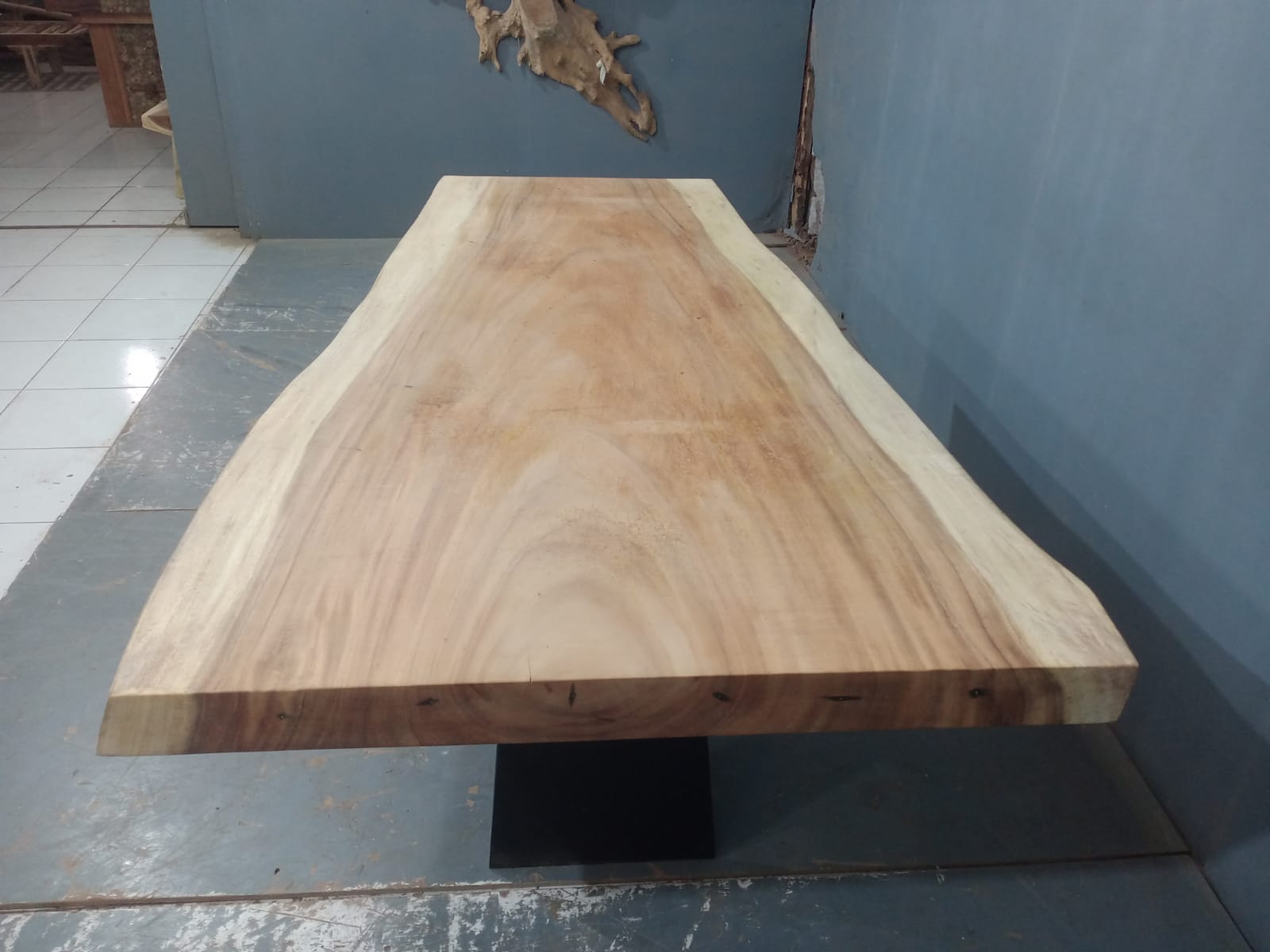 Live Edge Tables