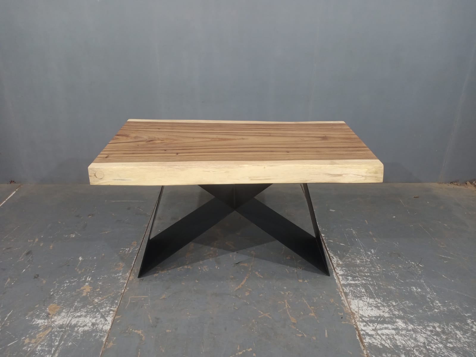 LIVE EDGE TABLES