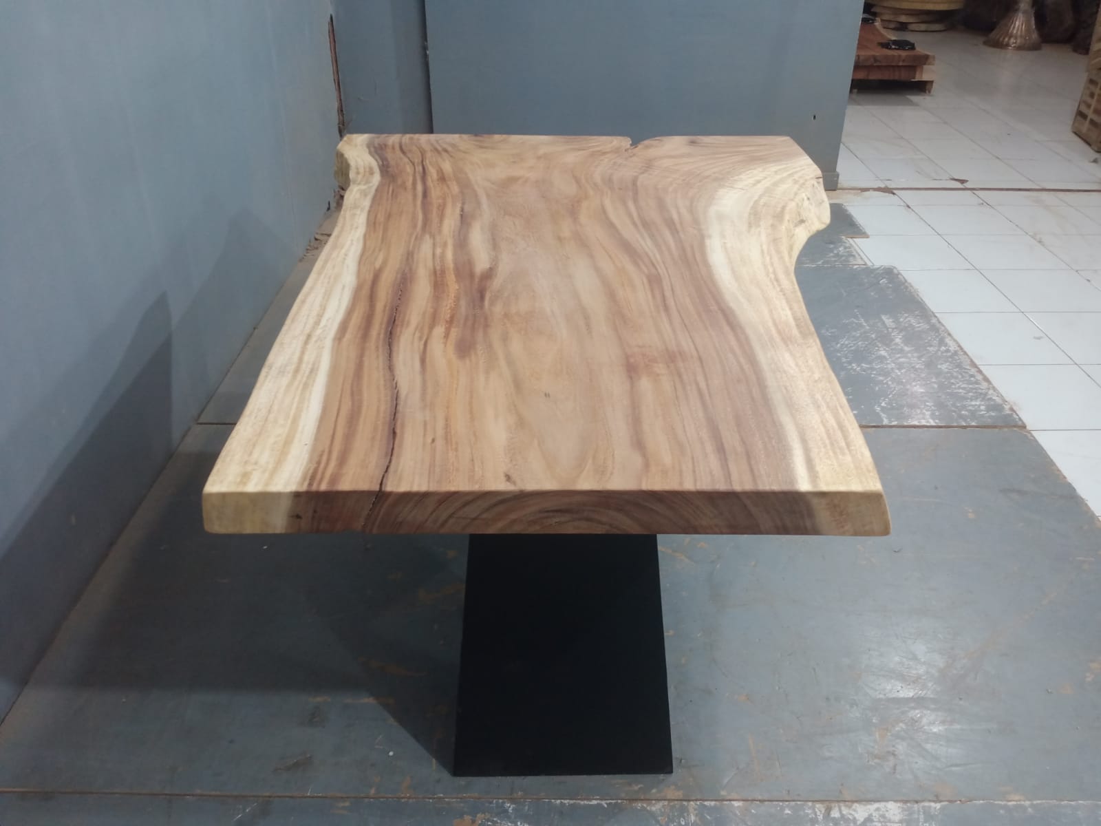 Live Edge Tables