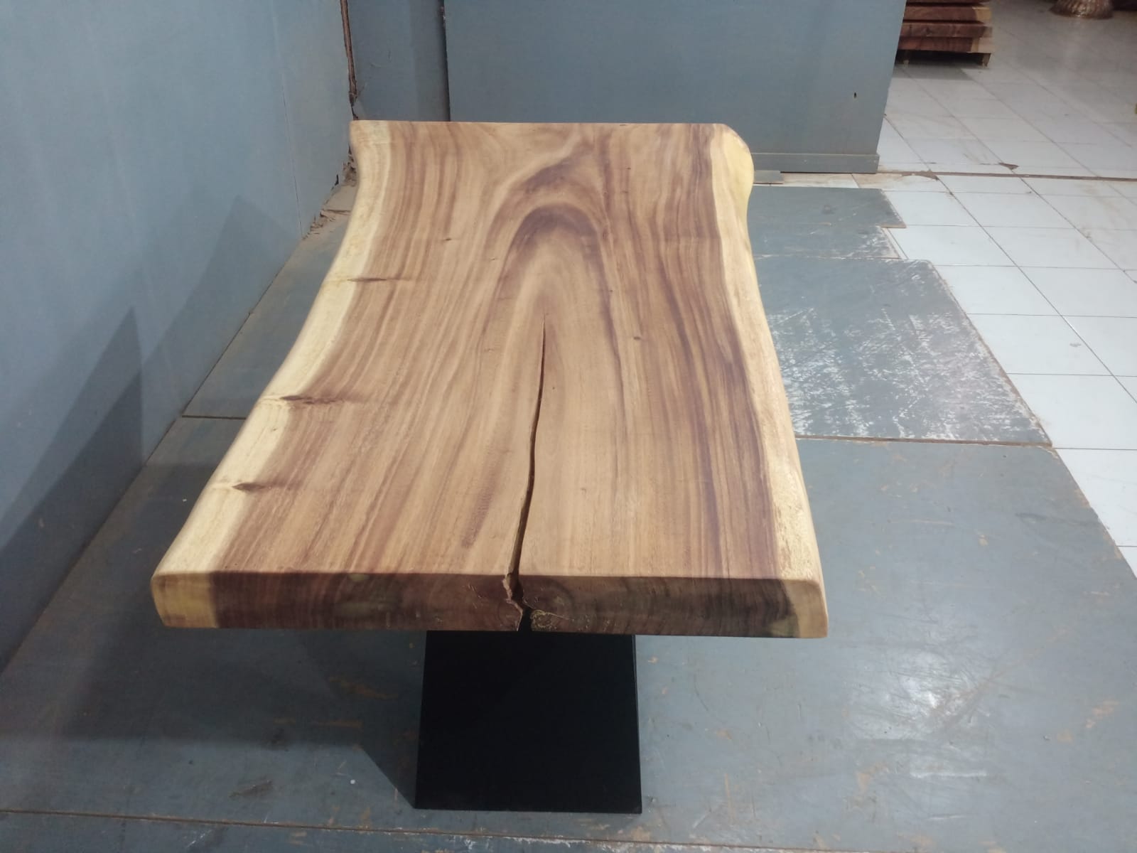 Live Edge Tables