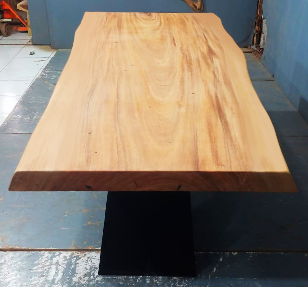 Live Edge Tables