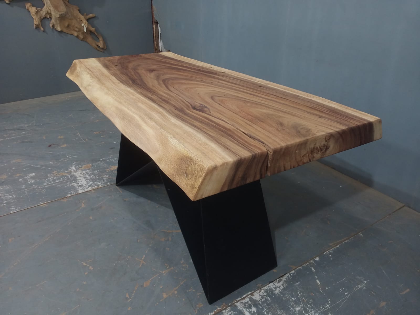 Live Edge Tables