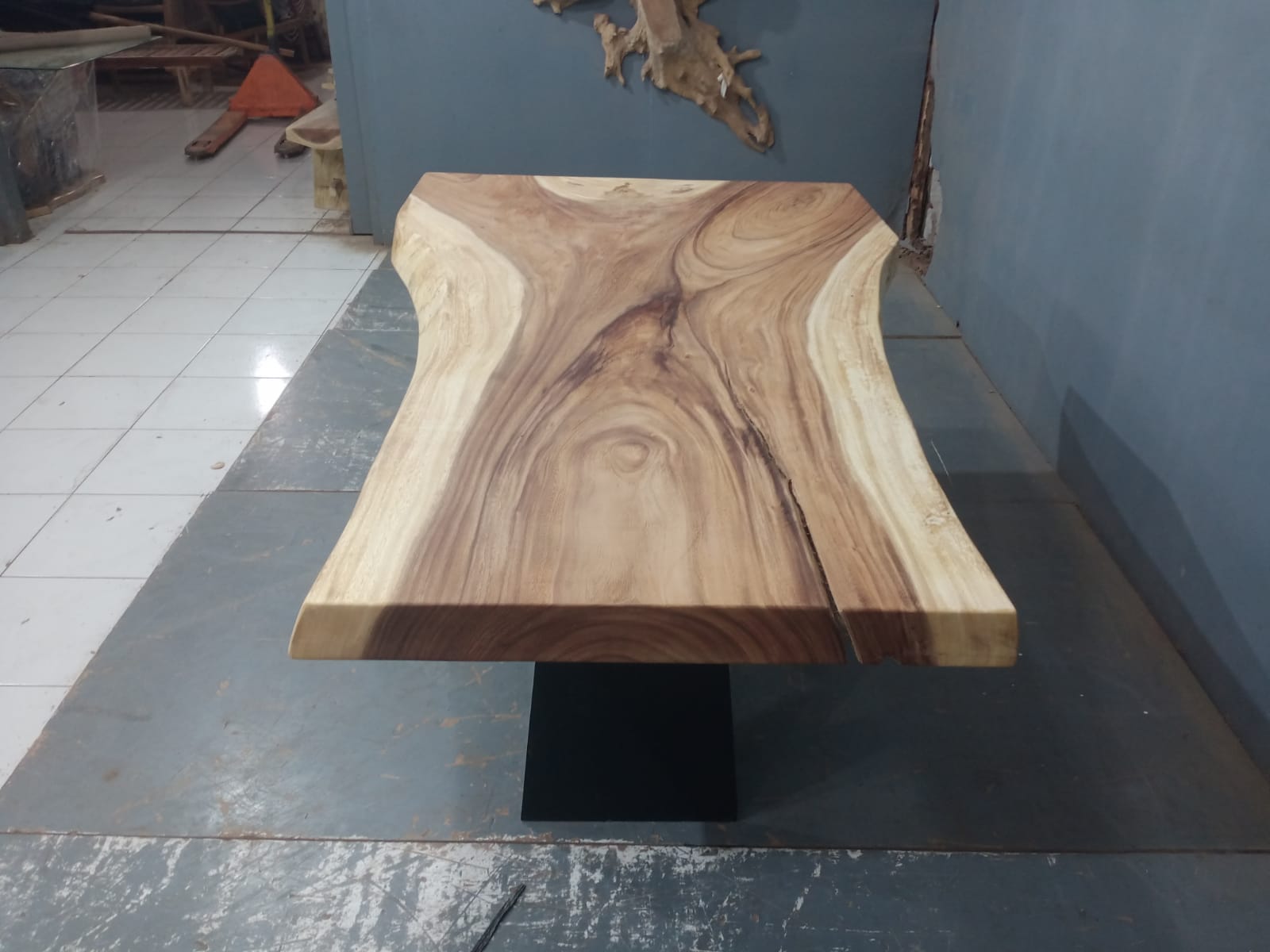 Live Edge Tables