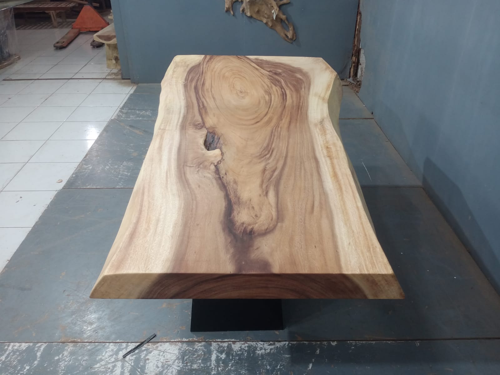 Live Edge Tables
