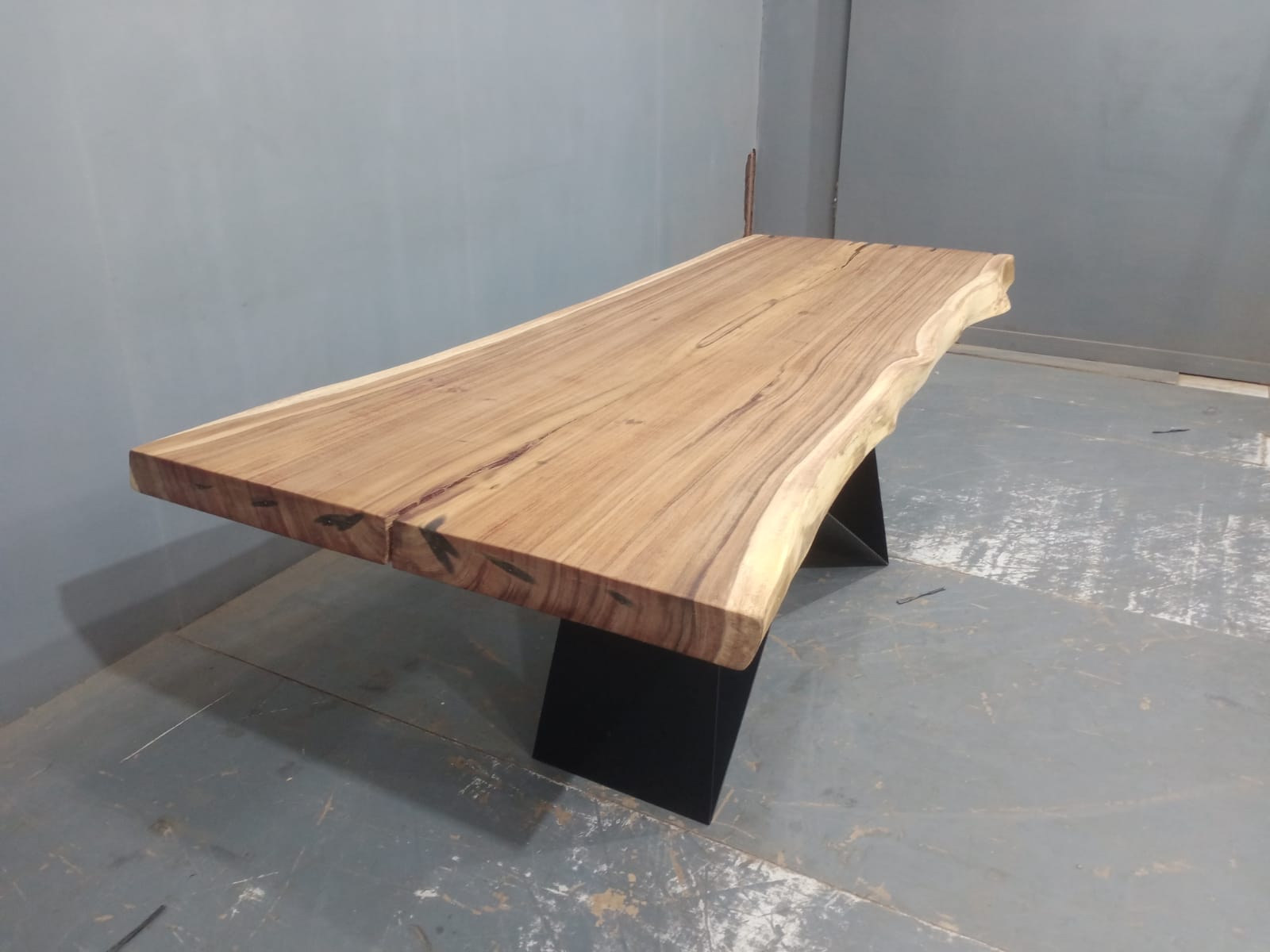 Live Edge Tables