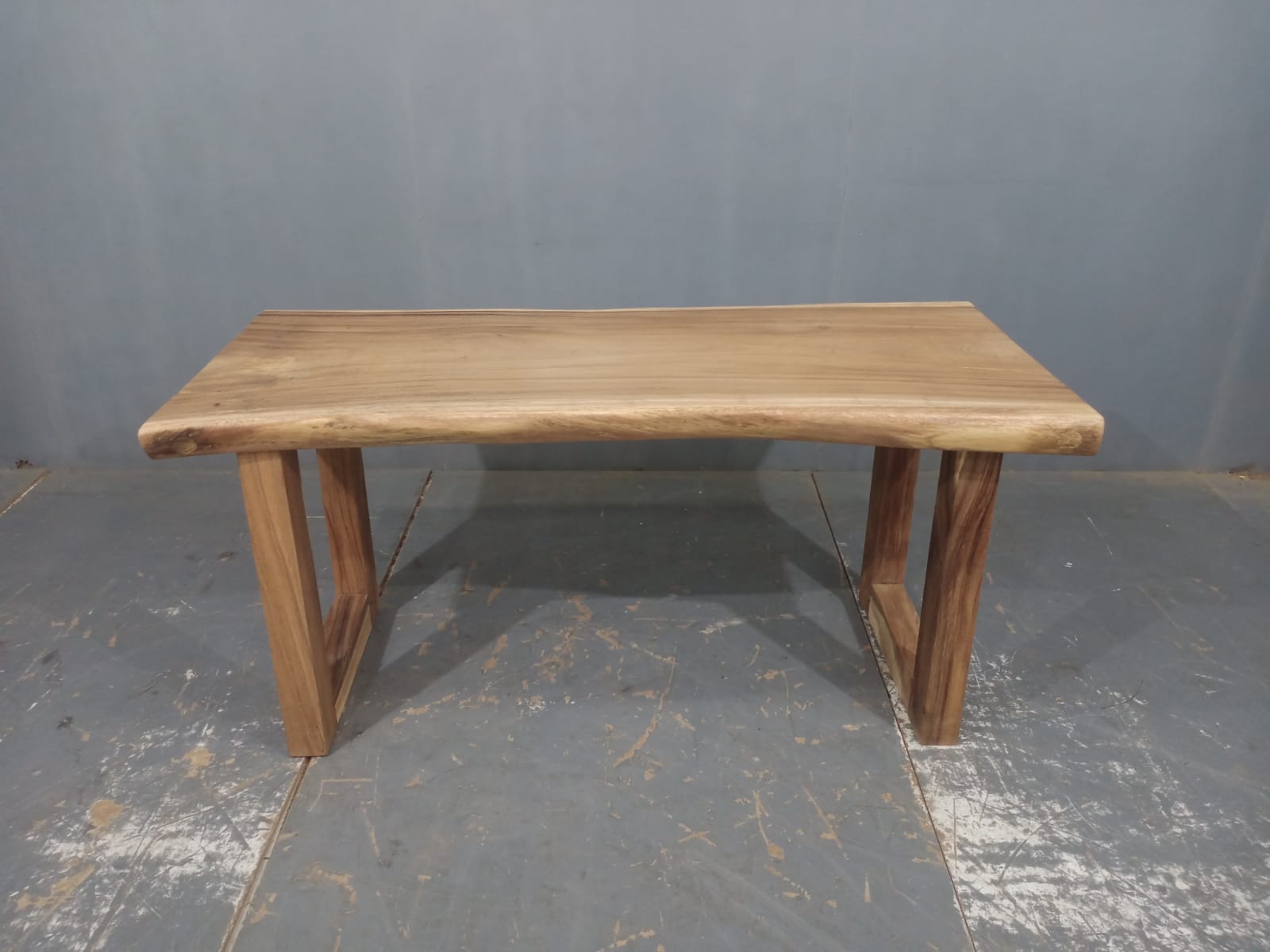 LIVE EDGE TABLES