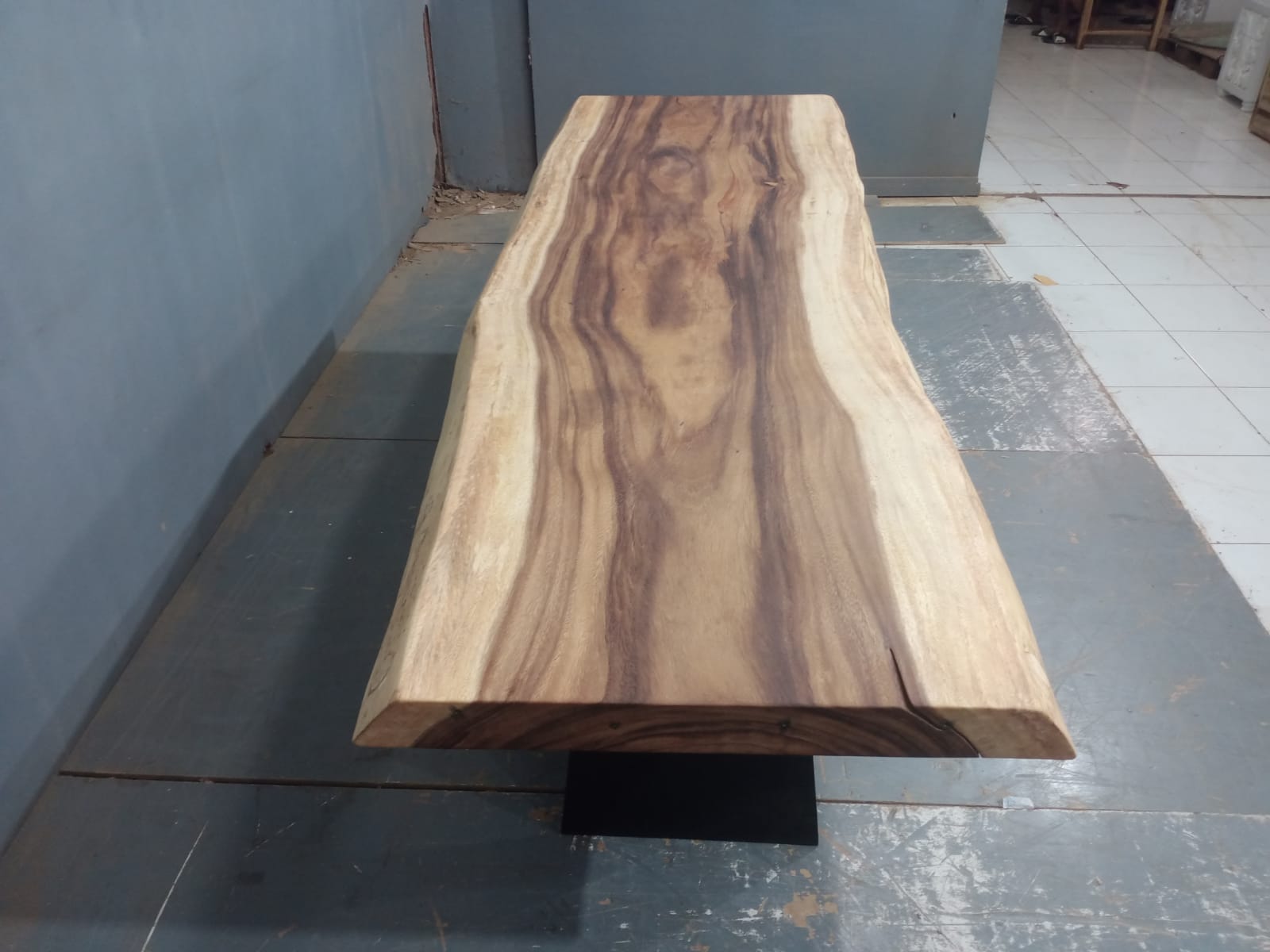 Live Edge Tables