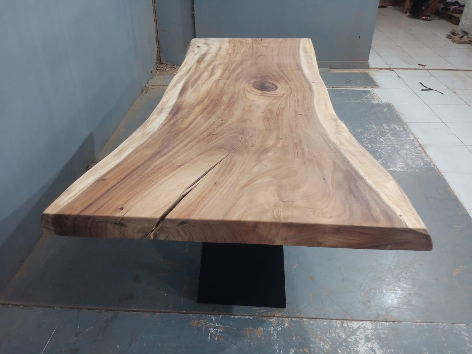 Live Edge Tables