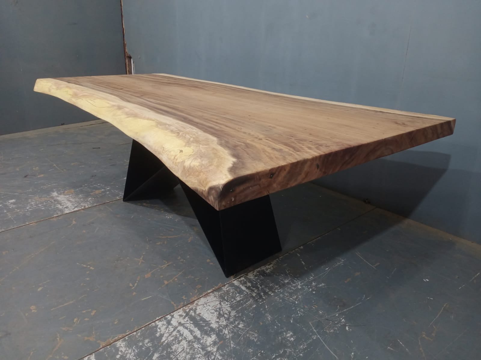 Live Edge Tables