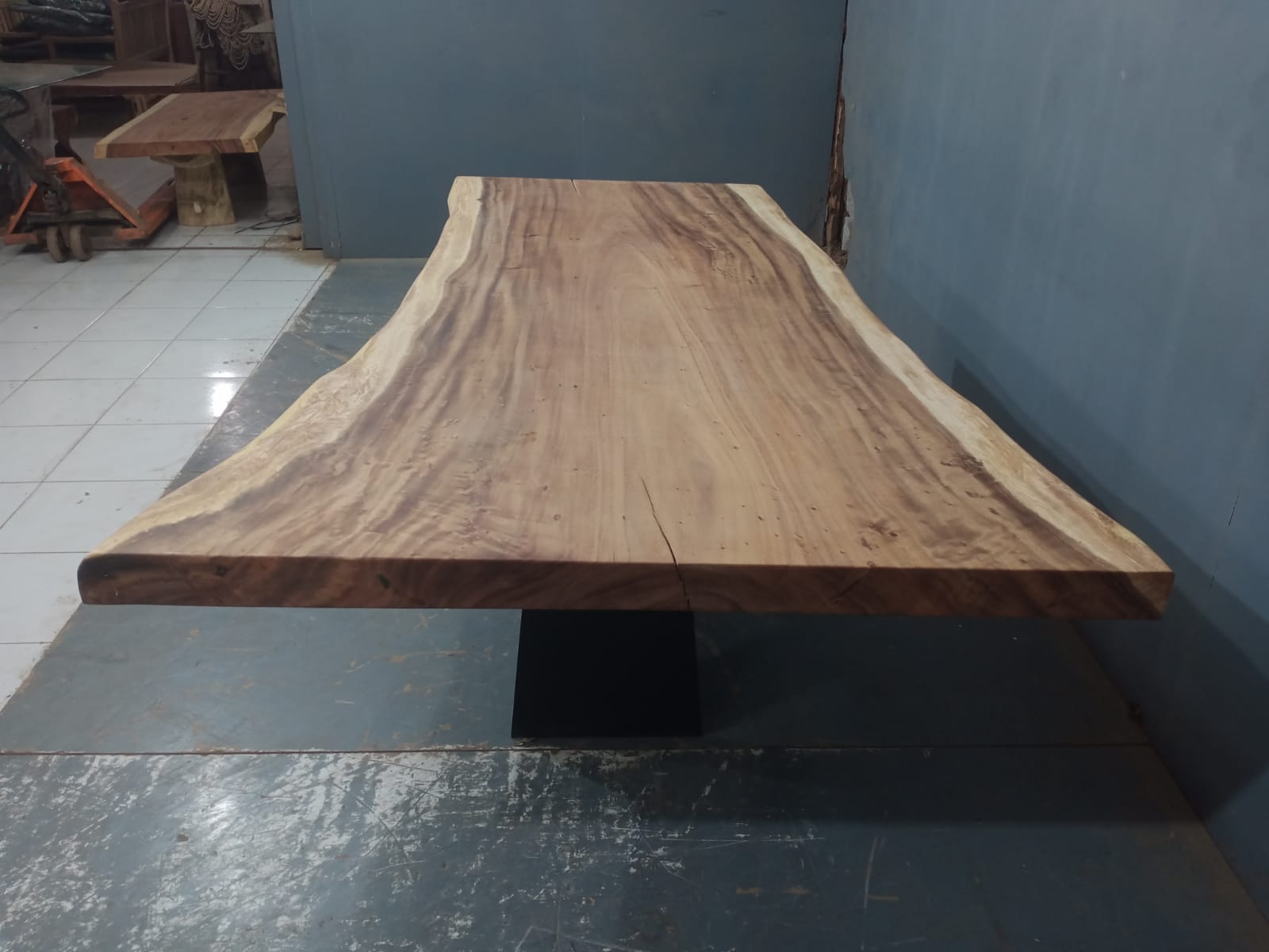 Live Edge Tables
