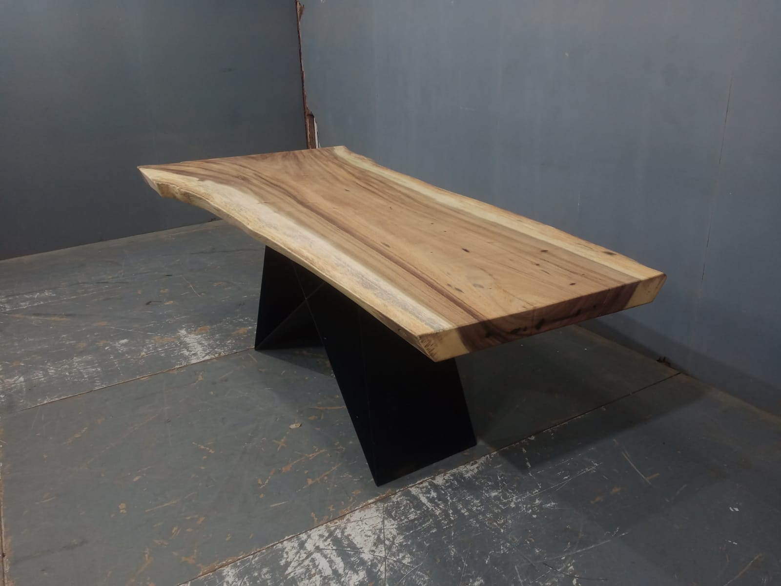 Live Edge Tables