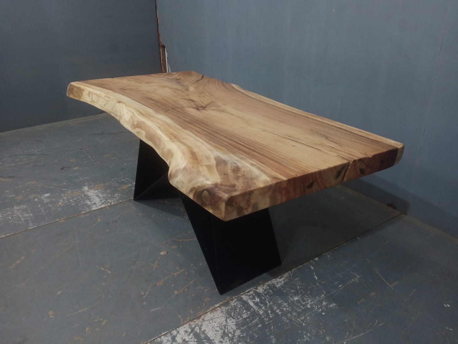 Live Edge Tables