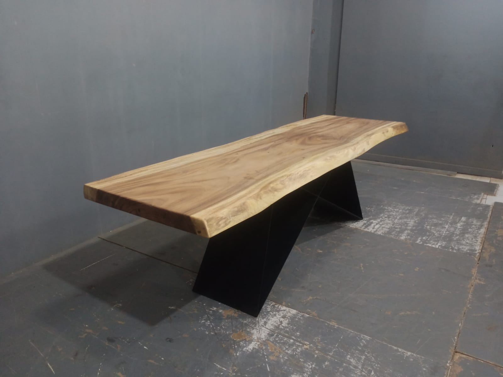 Live Edge Tables