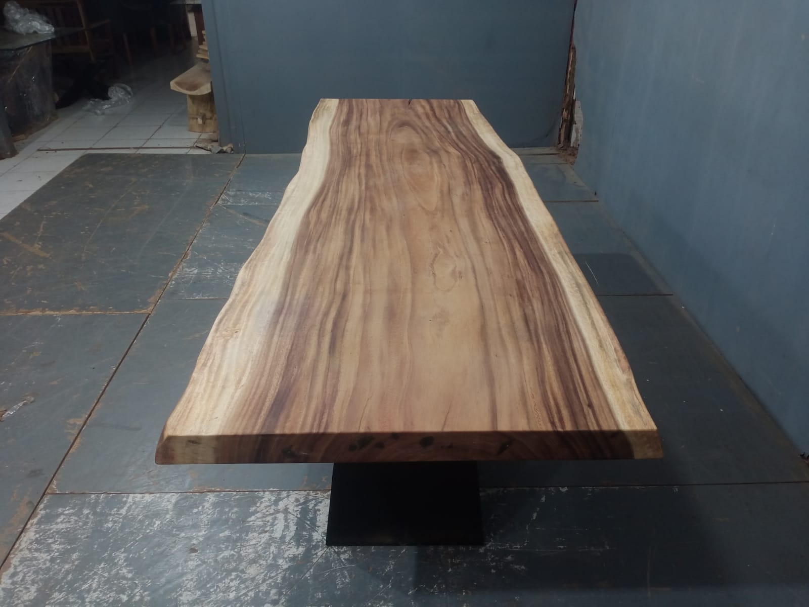 Live Edge Tables