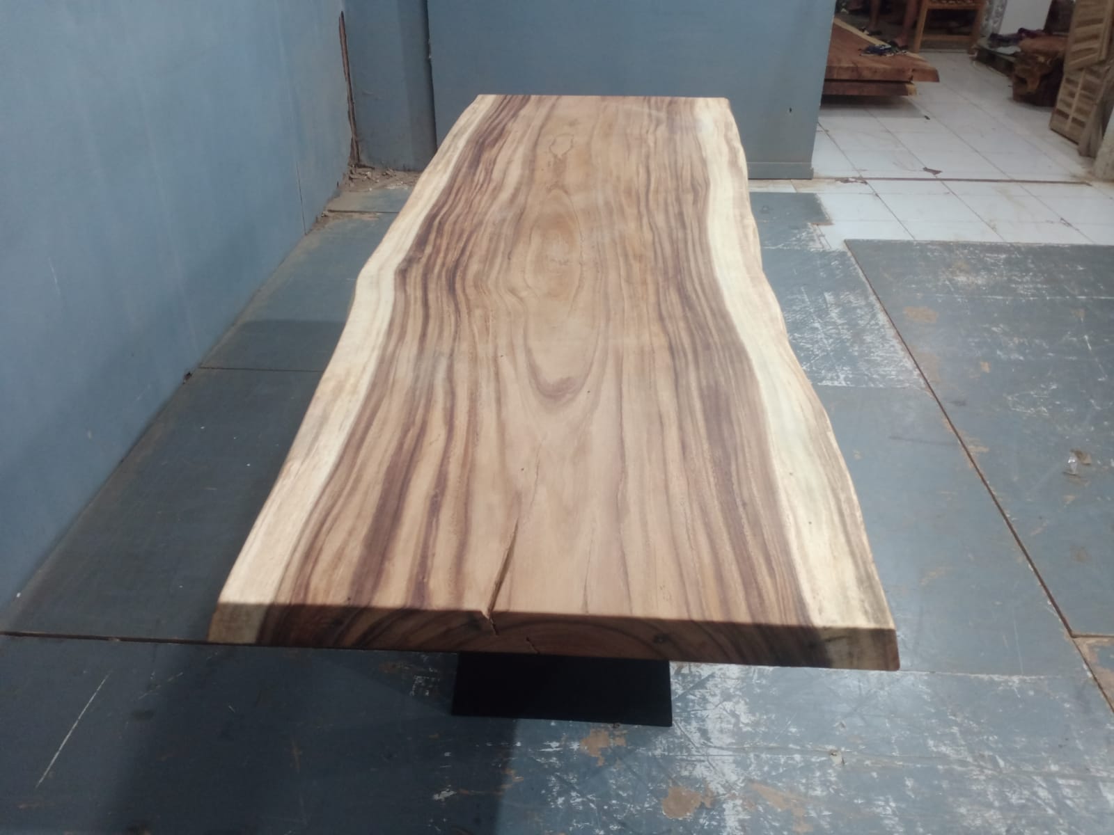 Live Edge Tables