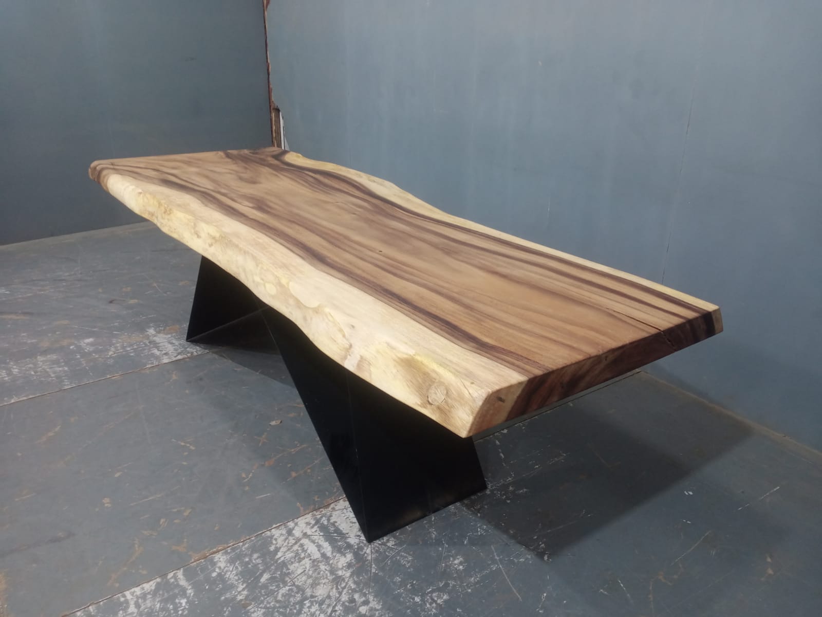 Live Edge Tables