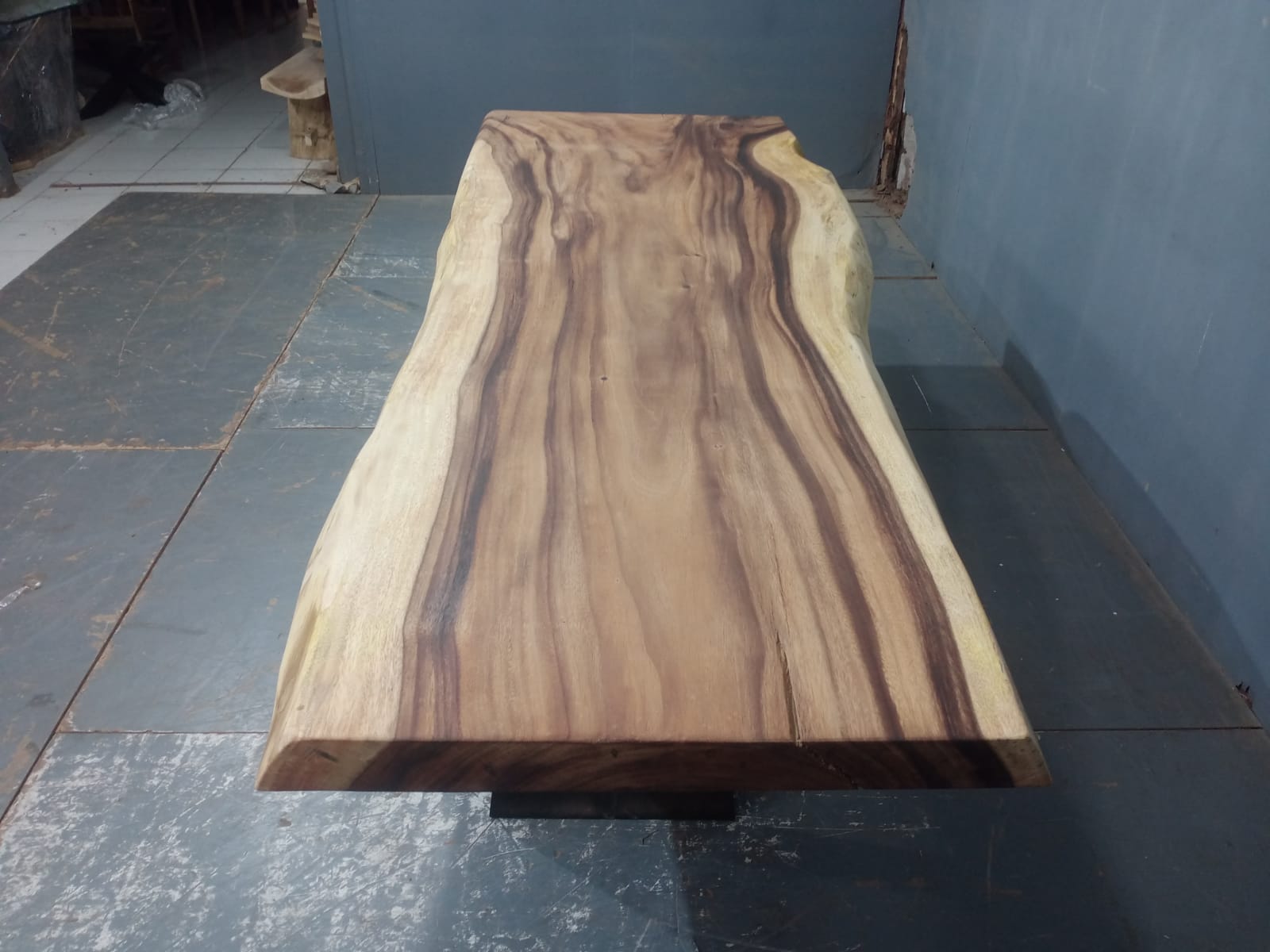 Live Edge Tables