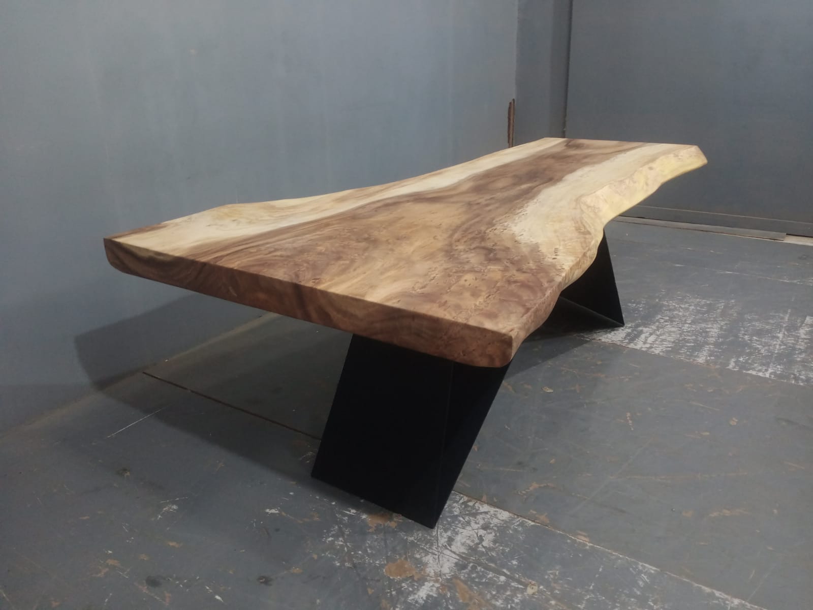 Live Edge Tables
