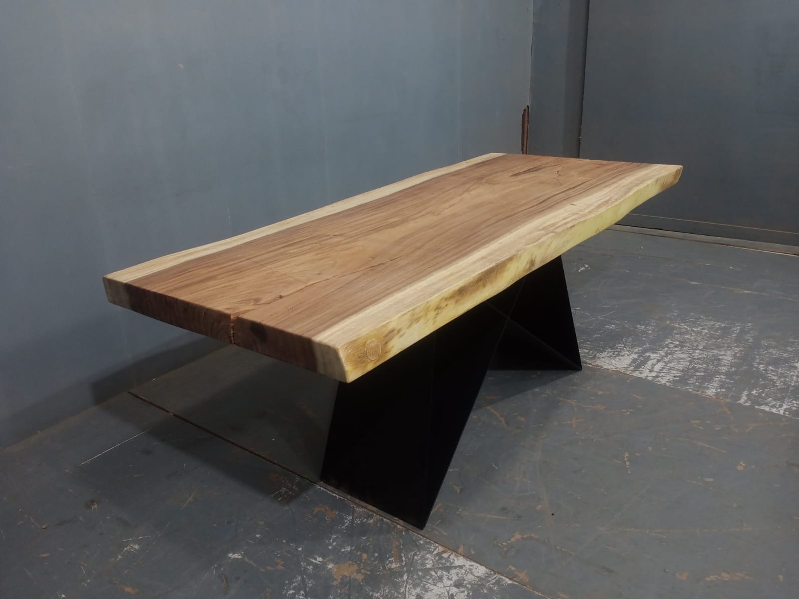 Live Edge Tables