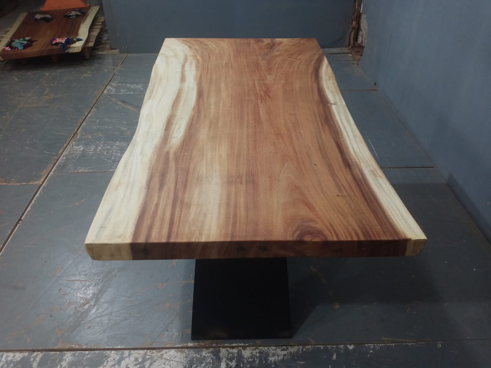 Live Edge Tables