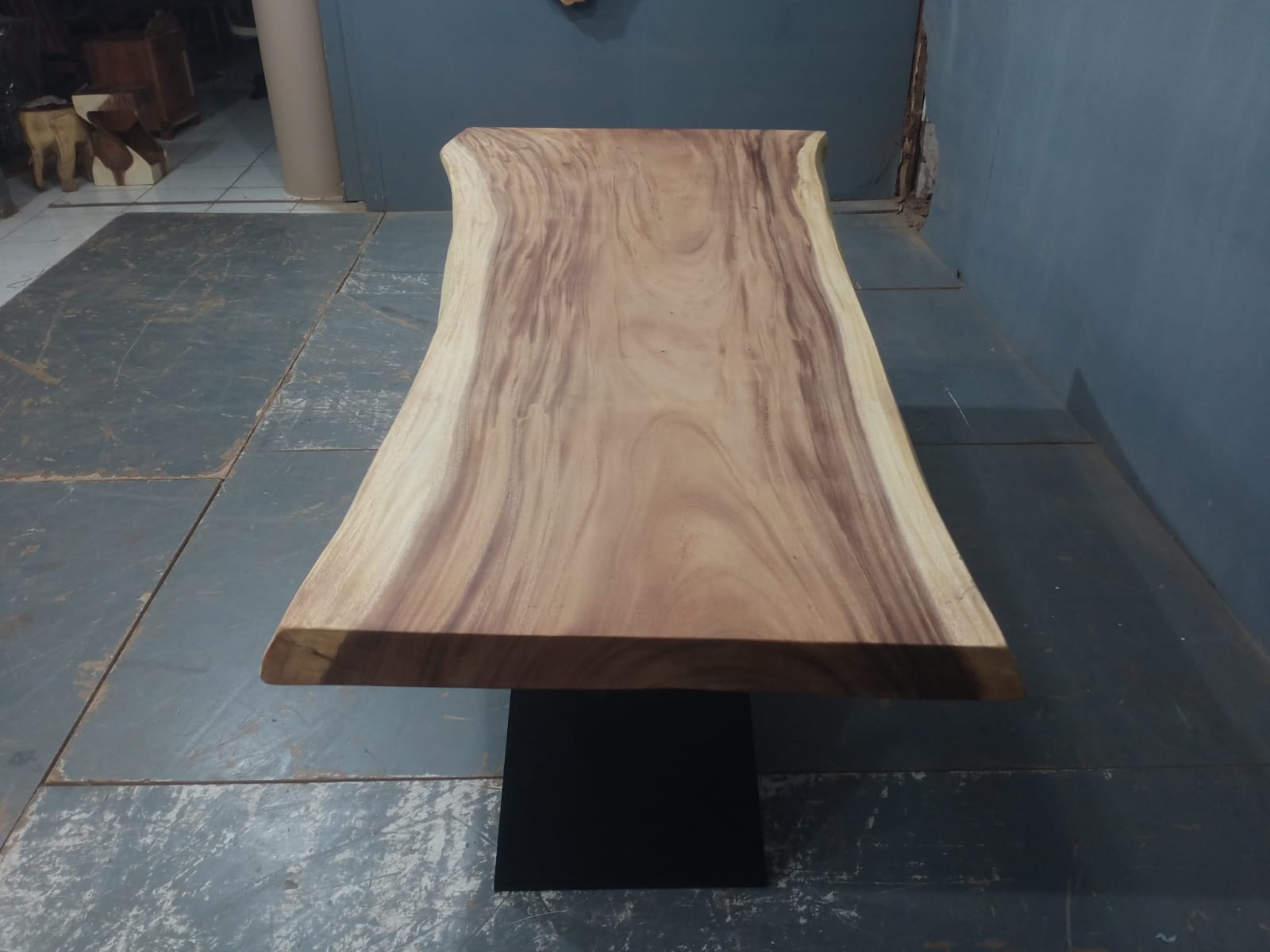 Live Edge Tables