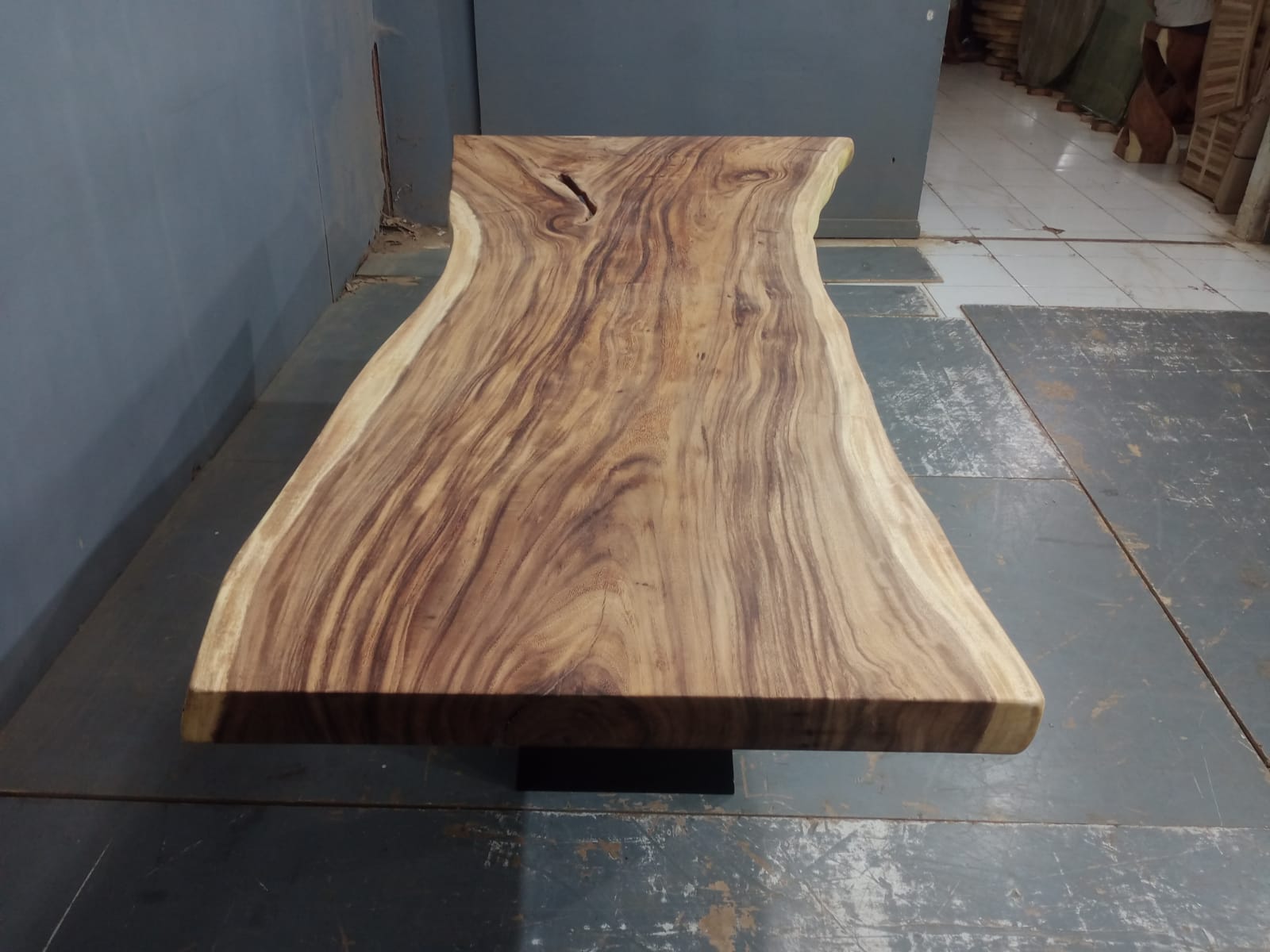Live Edge Tables